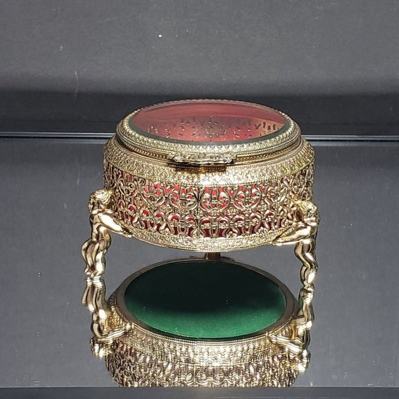 Hollywood Regency Ormolu Filigree Cherub Glass Lidded Vanity Box (Vintage) - Picture 6 of 10